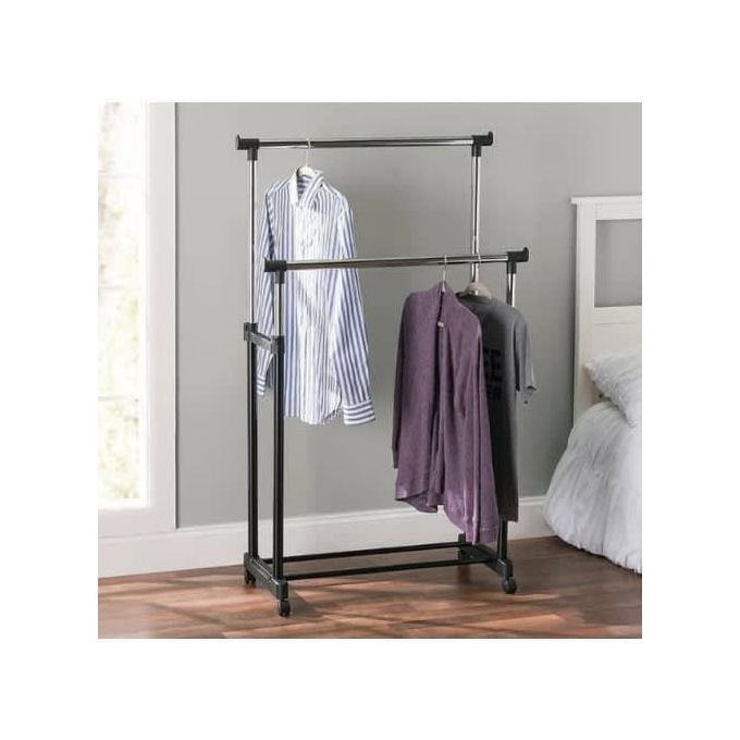 Rack de rangement à double poteau télescopique pour vêtements.